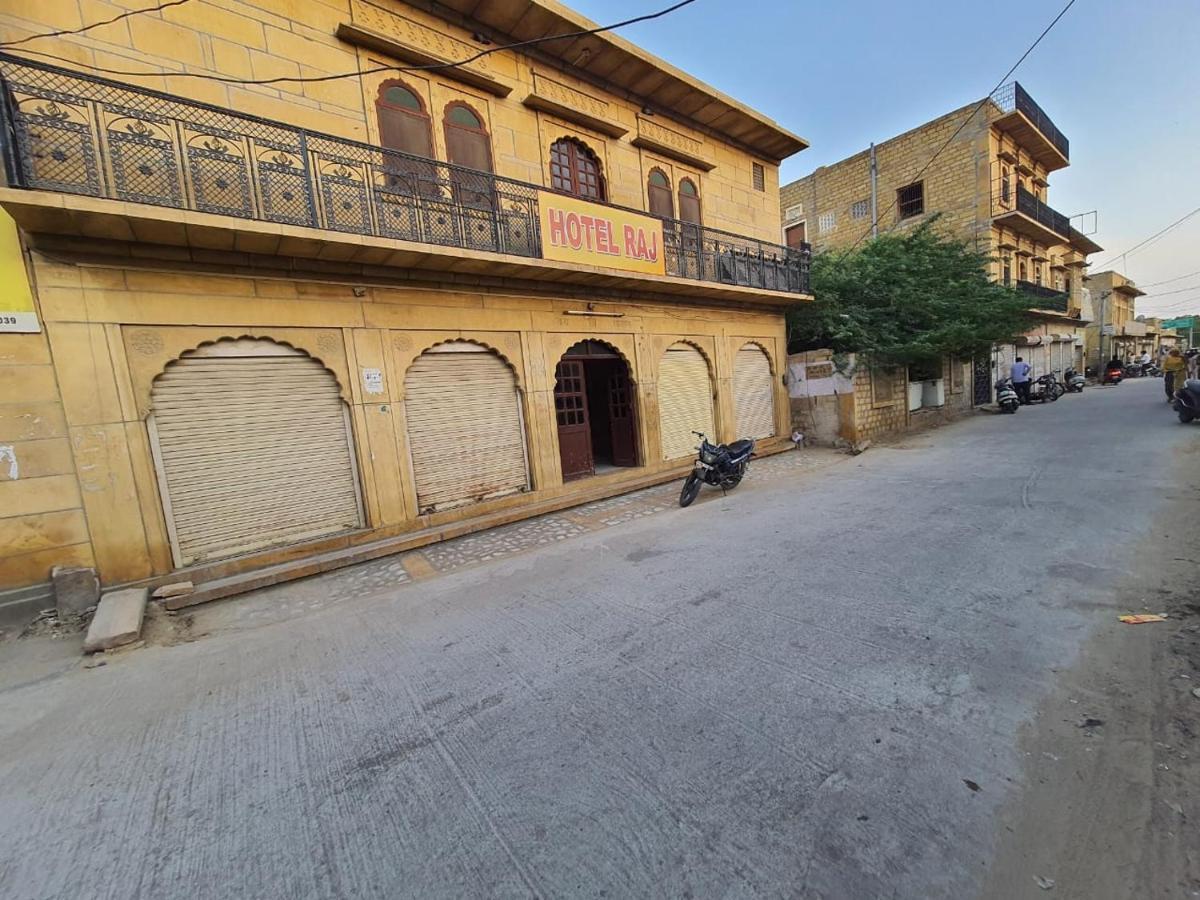 Hotel Raj Jaisalmer Bagian luar foto