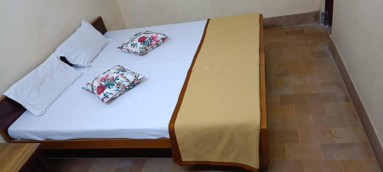 Hotel Raj Jaisalmer Bagian luar foto
